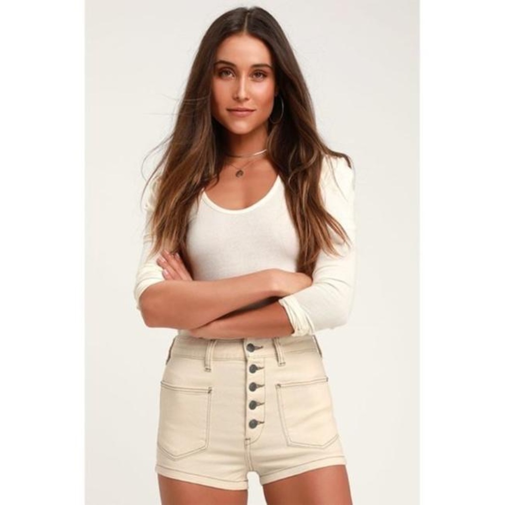 Free People • Bridgette Cream Jean Shorts
